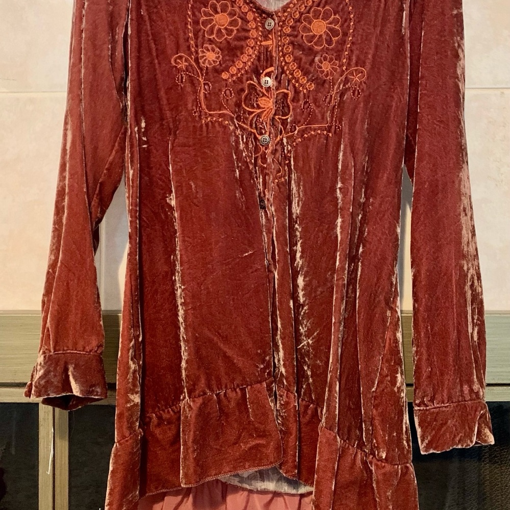 Crushed velvet blouse